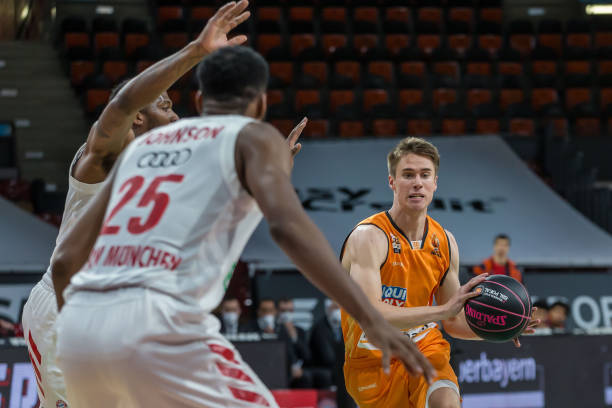 也让他成为 也让他成为